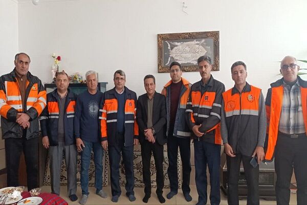 ببینید|دیدار و تجلیل مدیر کل راه و شهرسازی شرق استان
سمنان(شاهرود) از خانواده شهدا و پیشکسوتان راهداری شرق سمنان