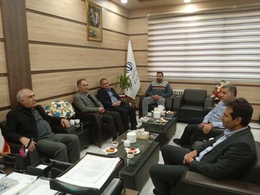 برگزاری نشست مشترک انجمن انبوه‌سازان و انجمن پیمانکاران
استان با مدیرکل راه و شهرسازی ایلام