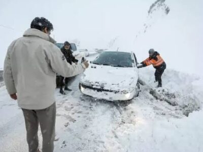 بسته‌شدن چندین جاده کشور به دلیل بارش سنگین برف/ بی‌توجهی به هشدار‌ها جان مسافران را گرفت