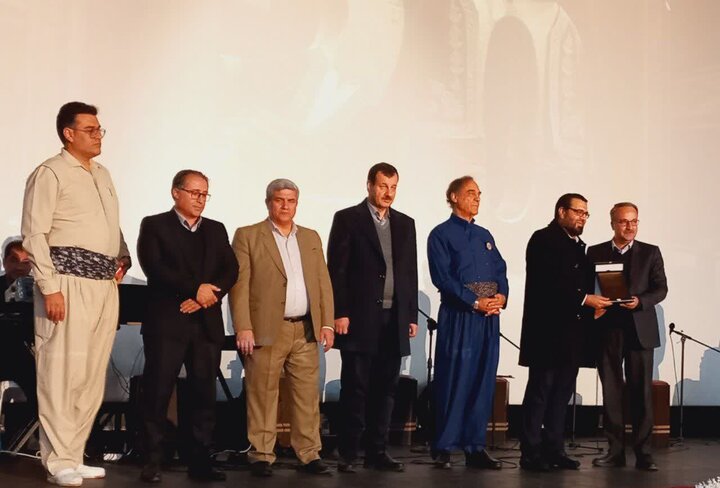 بیست سال روایت، همدلی و گفتگو؛ تئاتر کُردی سقز صحنه همزبانی ملتها