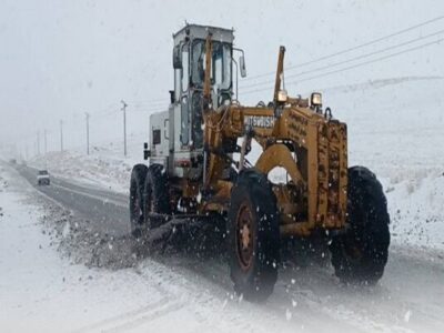 بیش از۳۰۰۰ کیلومتر از محورهای مواصلاتی اصلی و روستایی
آذربایجان غربی برفروبی شد
