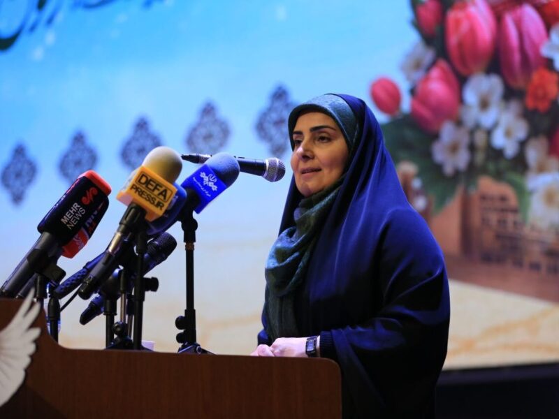 تأکید وزیر راه بر تداوم روحیه ایثار شهدای پشتیبانی در شبکه
حمل و نقل