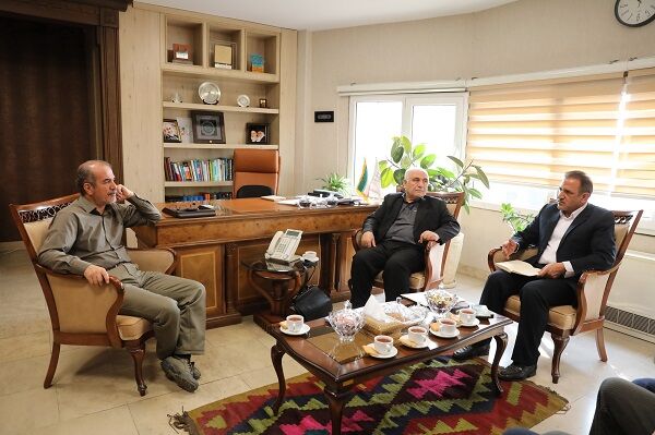 تاکید بر تامین قیر و ساماندهی معابر سکونتگاههای غیررسمی اهر
و هریس