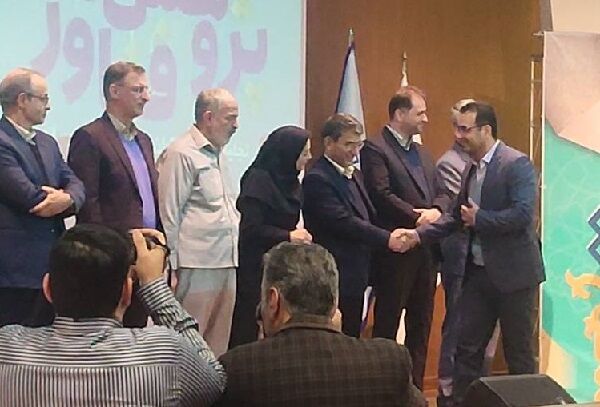 تجلیل از پژوهشگر برتر شرکت آزمایشگاه فنی و مکانیک خاک به
مناسبت هفته پژوهش و فناوری