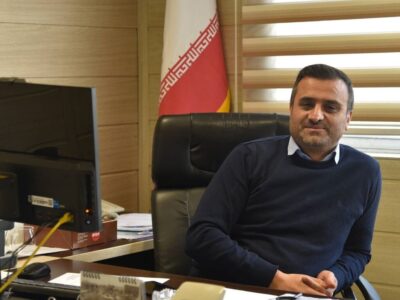 تخریب یک سازه غیر مجاز در حریم راه شهرستان فیروزکوه