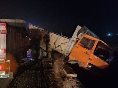 تصادف زنجیرهای خونین در جاده محلات – خمین / ۱۰ نفر زخمی شدند