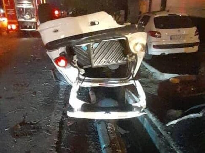 تصادف زنجیرهای در بزرگراه باقری به دنبال واژگونی پژو ۲۰۶ + تصاویر