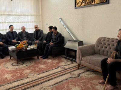 تقدیر و دلجویی مدیرکل راهداری قزوین از همکار آسیب‌دیده حین
انجام وظیفه