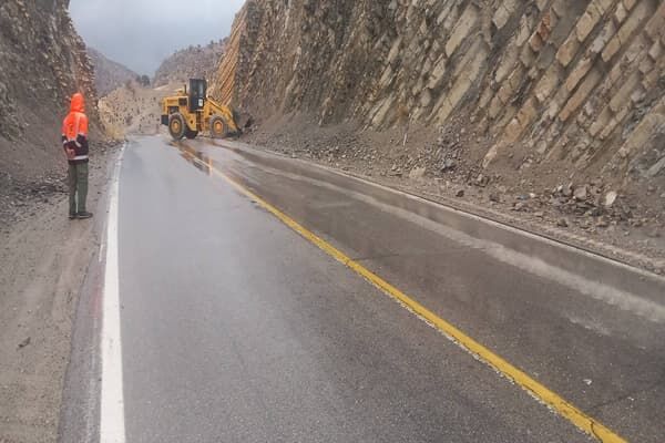 تمام محورهای ایلام باز است/ تردد در استان بدون مشکل در
جریان