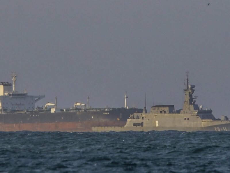 توقیف بزرگ‌ترین نفتکش در سواحل ونزوئلا؛ تشدید رویارویی واشنگتن و کاراکاس