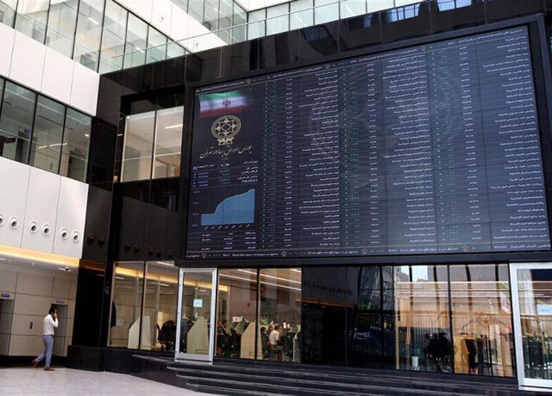 جنگ نابرابر سهامداران با رانت و دولت در بازار سهام / بازنده فعلی سهامداران!