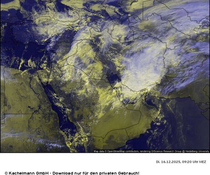 حرکت ابر های عظیم بارشی در جنوب ایران