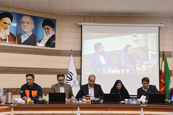 حضور مدیرکل راه و شهرسازی جنوب کرمان در جلسه ستاد بحران
استان