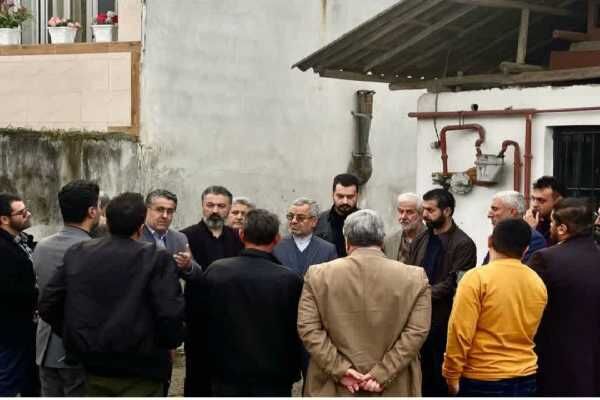 حضور میدانی معاون شهرسازی و معماری گیلان در کردمحله؛ بررسی
کاربری اراضی با همراهی نماینده رشت و سنگر