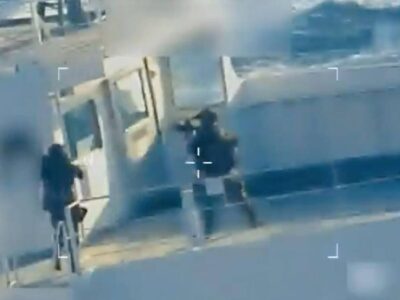 حمله کماندوهای آمریکایی به محموله ایران در کشتی چینی/ محموله توقیف شد