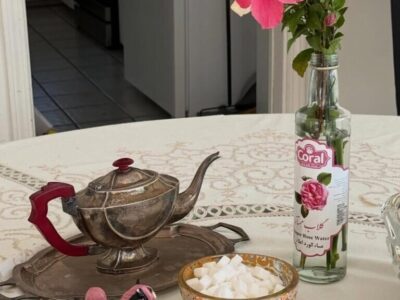 خانه یک مدل آمریکایی که دکوراسیون ایرانی دارد