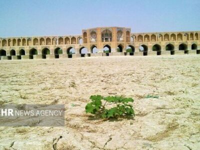 خاکهای درجهیک حاشیه زایندهرود در حال نابودیاند