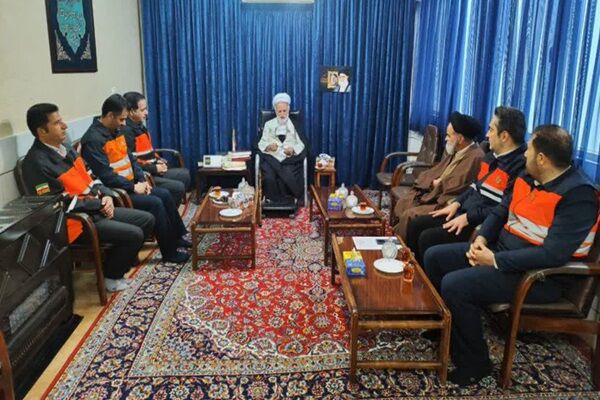 دیدار مدیران و کارکنان اداره کل راهداری و حمل و نقل جاده‌ای
استان مرکزی با آیت‌الله دری نجف‌آبادی