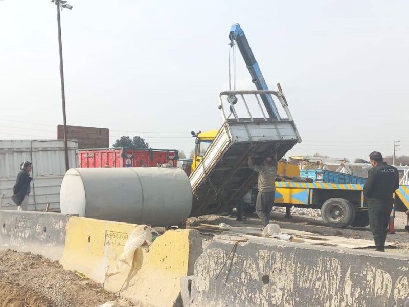 رفع تصرف و تخریب ۵ مورد ساخت‌وساز غیرمجاز در محور
چیتگر–شهریار