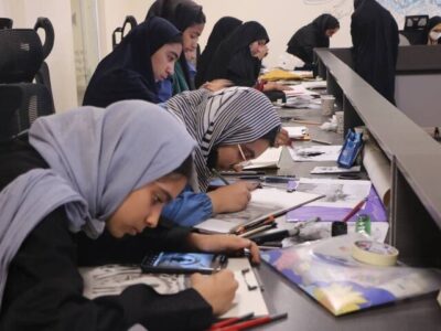 رونمایی بیش از ۲۰۰ اثر هنری نوجوانان در «نقش طوفان»