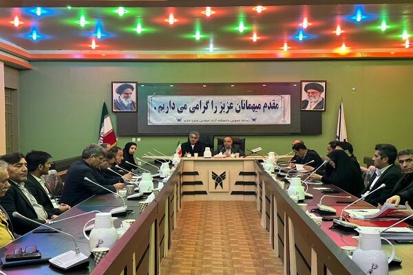 ستاد بازآفرینی شهری ایذه با حضور معاون وزیر راه و شهرسازی
برگزار شد