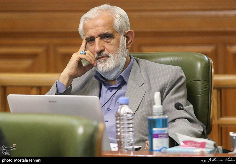 سروری: معیارهای انتخاب شهردار در مسیر سیاسی شدن قرار گرفته است