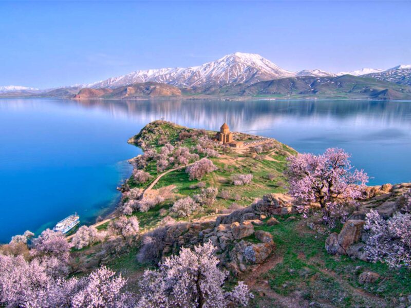 سفر  با اتوبوس به وان ترکیه  در نوروز ۱۴۰۱ چقدر هزینه دارد؟ + جدول