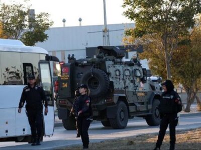 شورش مسلحانه داعش در ترکیه/ ۷ پلیس تا کنون زخمی شدند