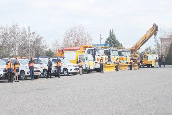 طرح راهداری زمستانه گلستان با رژه ناوگان آغاز شد