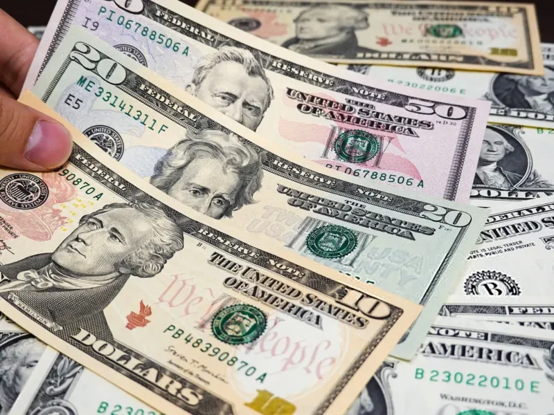 قیمت روز دلار/ افزایش قیمت + جدول و جزئیات کامل