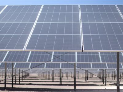 مزیت‌های سهامدار شدن مددجویان کمیته امداد در نیروگاه‌های خورشیدی ۱۰ مگاواتی