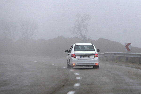 مه‌گرفتگی محورهای مهم چهارمحال و بختیاری؛ رانندگان با احتیاط
حرکت کنند