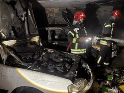 نجات خودروها از آتش در بندرعباس/ حریق زنجیرهای مهار شد