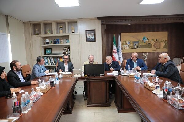 ورود شرکت بازآفرینی شهری به ساماندهی شبکه تیرهای برق و معابر
خاکی گلوگاه و نکا