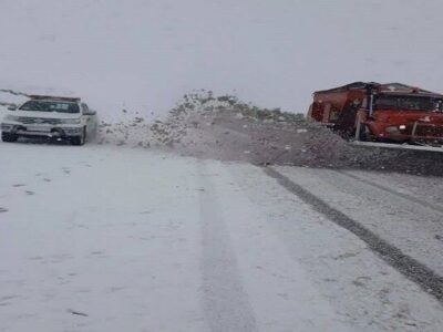 ویدئو| اجرای عملیات برفروبی درمحورهای مواصلاتی آذربایجان
شرقی