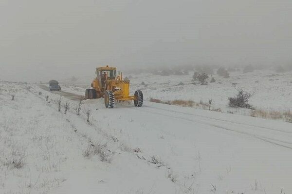ویدئو| عملیات برف‌روبی محور روستایی کاستان توسط راهداران
شهرستان های مانه و سملقان استان خراسان شمالی