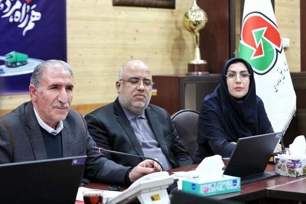 ویدئو| نشست خبری مدیرکل راهداری و حمل و نقل جاده ای
آذربایجان شرقی با اصحاب رسانه