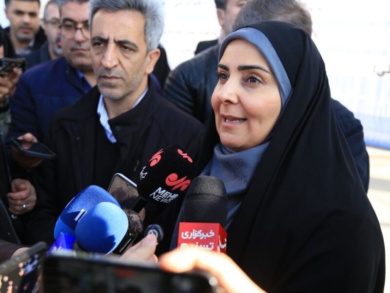 پایان ریل‌گذاری دو خطه مسیر زنجان–قزوین / تأکید وزیر راه و
شهرسازی بر بهره‌برداری کامل تا پایان سال