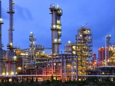 کاهش صادرات پتروشیمی ایران؛ گاز در شبکه‌های خانگی قربانی شد