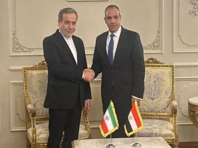 گفتگوی تلفنی عراقچی و وزیر خارجه مصر/ موضوع مذاکرات چه بود؟
