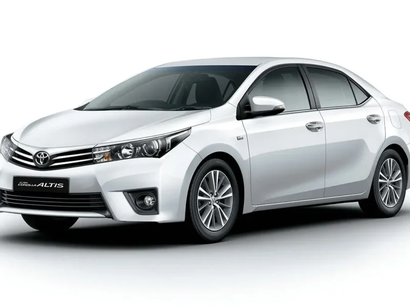 یک کارگر آمریکایی در ۲۱ ماه کرولای ۲۰۲۶ می‌خرد/ برای یک ایرانی چقدر؟