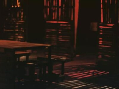 یک کمدی سیاه از تناسخ؛ در این گاراژ متروکه چه میگذرد؟