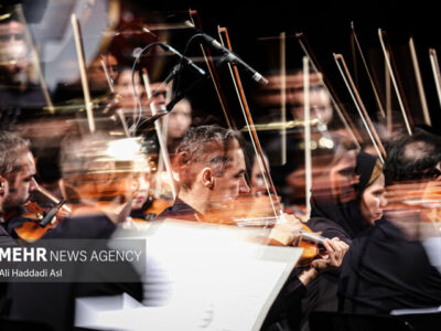 ارکستر خالقی «یک صدا تا نور» را در تالار رودکی روی صحنه می‌برد