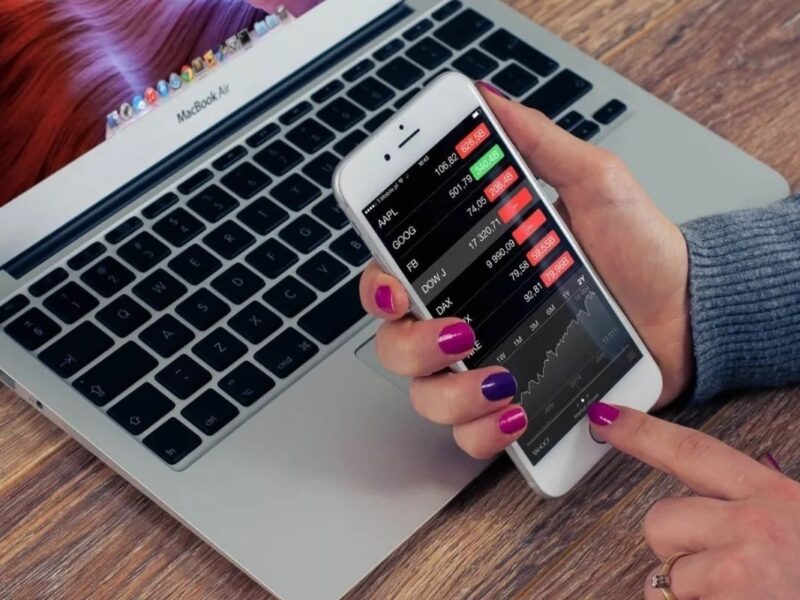 اعتراض کسب و کار‌های مجازی به قطع اینترنت/ بازار شب عید را از دست می‌دهیم