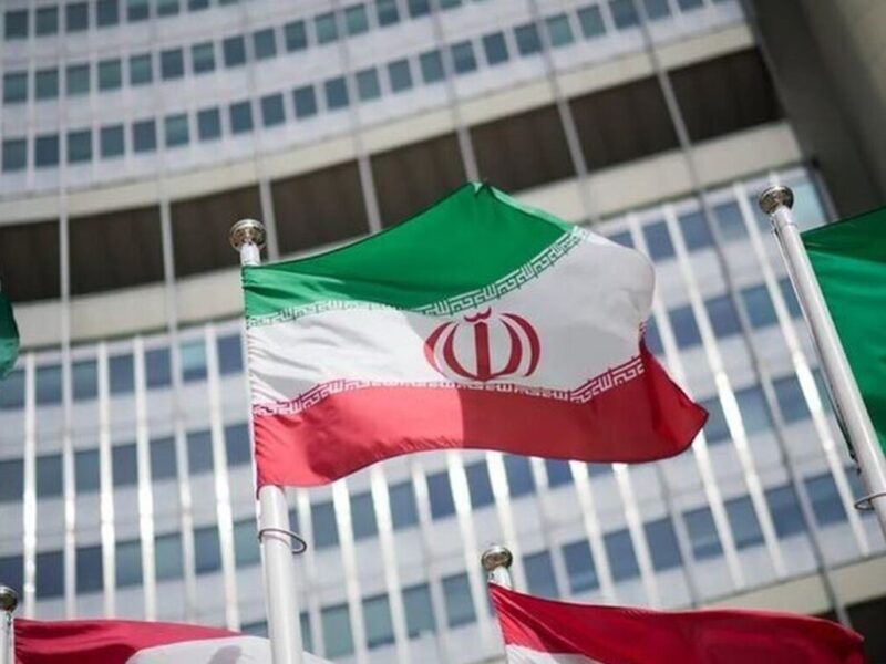 بازداشت ۲ نفر در تجمع مقابل سفارت ایران در لندن