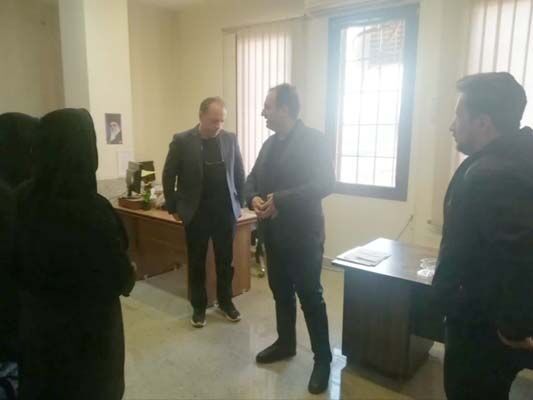 بازدید سرزده مدیرکل راه و شهرسازی استان قزوین از اداره راه و
شهرسازی شهرستان البرز