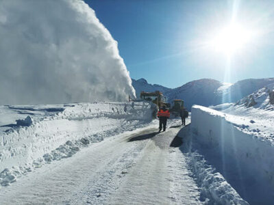 بازگشایی محور گِلهبادوش شهرستان الیگودرز با تلاش شبانهروزی
نیروهای راهداری