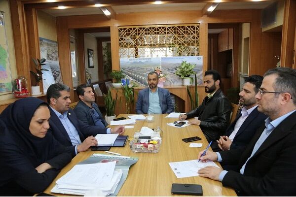 ببینید| نشست تخصصی تامین زمین برای طرح های مسکن ملی و جوانی
جمعیت خانمیرزا در چهارمحال و بختیاری