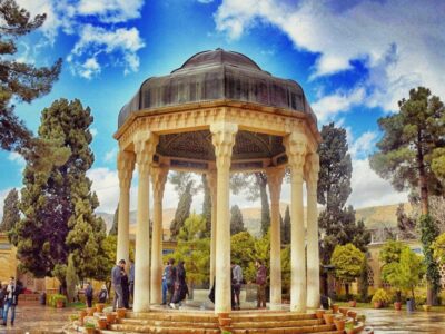 برای اینکه سال تحویل ۱۴۰۱  در شیراز باشیم، چقدر باید هزینه کنیم؟ + جدول