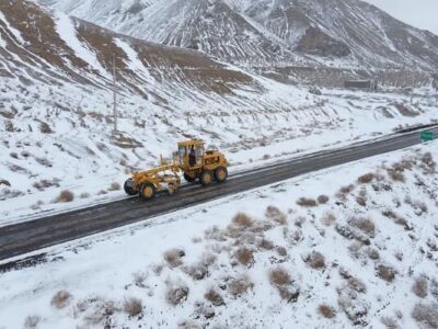 برفروبی بیش از ۱۴۲۰ کیلومتر از محورهای خراسانجنوبی